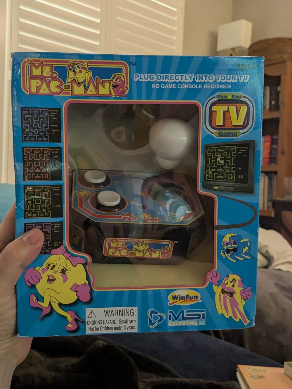 Ms. PAC-MAN, PLUG DIRECTLY INTO YOUR TV, NO GAME CONSOLE REQUIRED!